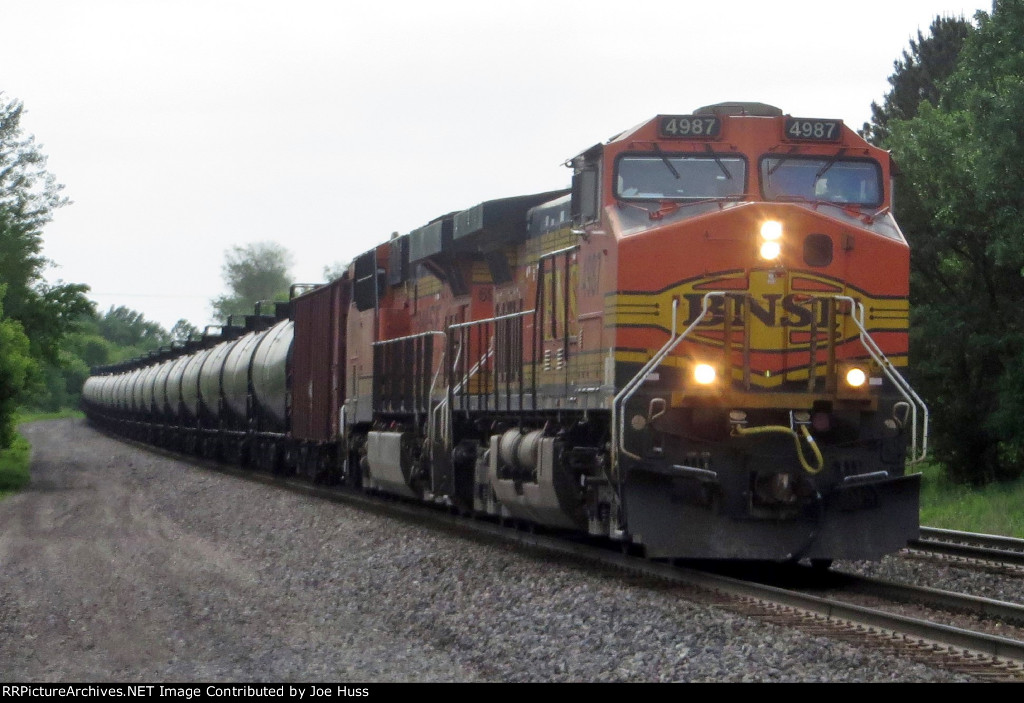 BNSF 4987 West